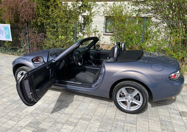 Mazda MX-5 cena 25900 przebieg: 168000, rok produkcji 2006 z Poznań małe 529